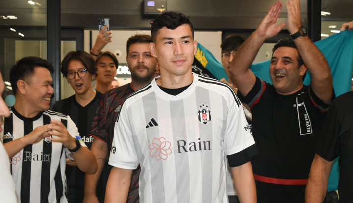 Beşiktaş, Bakhtiyar Zaynutdinov'un lisansını TFF’ye bildirdi!