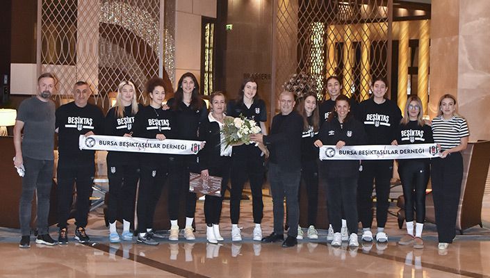 Beşiktaş BOA Kadın Basketbol Takımı, Bursa’da taraftarlarla bir araya geldi!