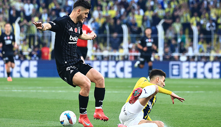 Beşiktaş derbide 20 yıl sonra ilki başardı!