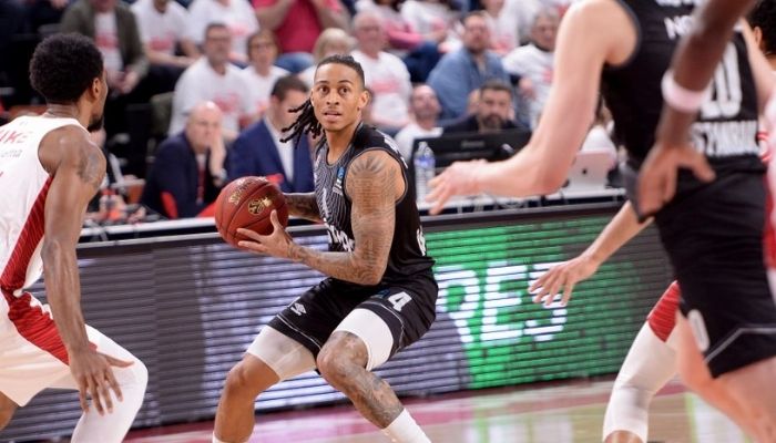 Beşiktaş Emlakjet, EuroCup' yarı final maçını kaybederek elendi!