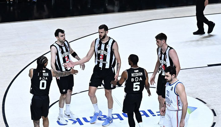 Beşiktaş Fibabanka'dan hakem göndermesi! "Bıraksan, hak eden zaten yener"