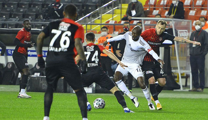 Beşiktaş, Gaziantep'ten mağlup dönüyor