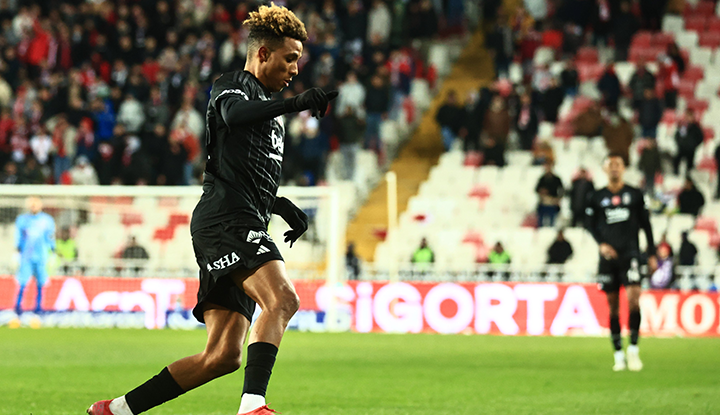 Beşiktaş, Gedson Fernandes'e gelen çılgın teklif için kararını verdi!
