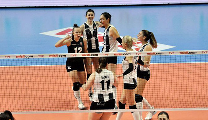 Beşiktaş Kadın Voleybol Takımı, ligdeki ilk galibiyetini aldı
