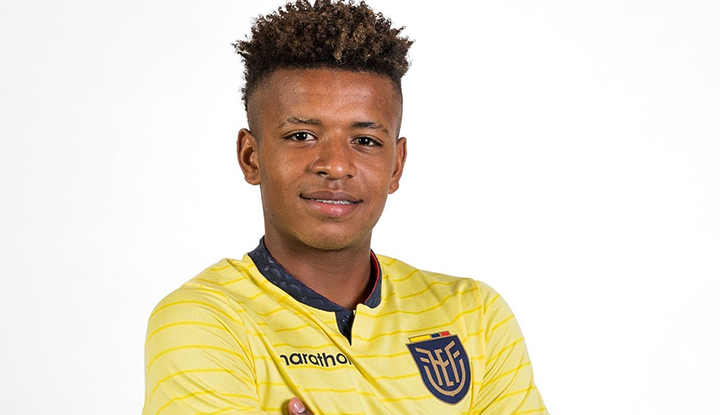 Beşiktaş kanat transferini resmen açıkladı!