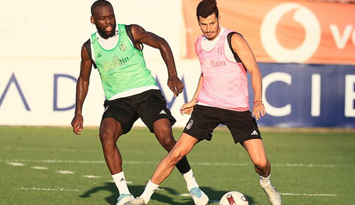 Beşiktaş kondisyon ve taktik çalıştı!