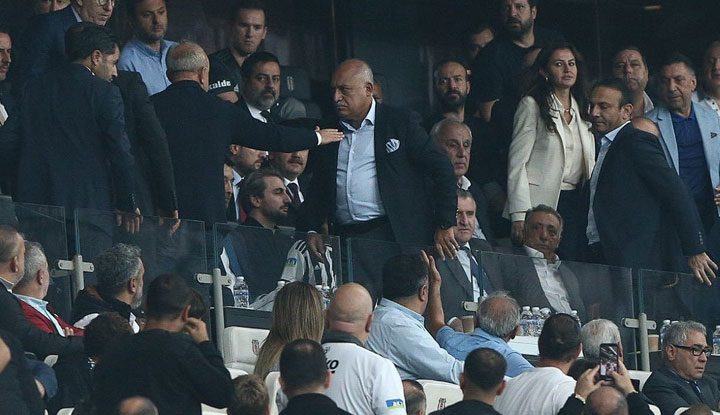 Beşiktaş - Lugano maçında stadyumu terk etmişti! Mehmet Büyükekşi'ye hakaretle suçlanan 41 kişiye dava!