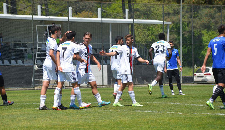 Beşiktaş U-19 Akademi Takımı, Altay'ı farklı geçti