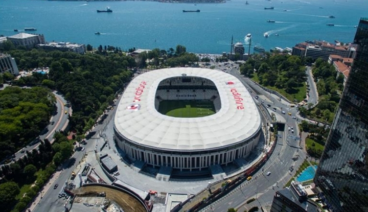 Beşiktaş ve İzmir Euro 2028 ve 2032'ye statları aday yapılmadığı için kızgın!