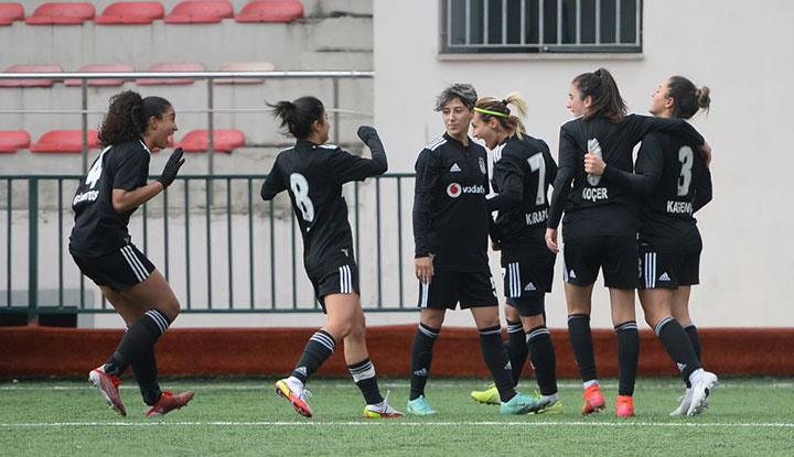 Beşiktaş Vodafone, Fatih Vatan Spor'u tek golle geçti
