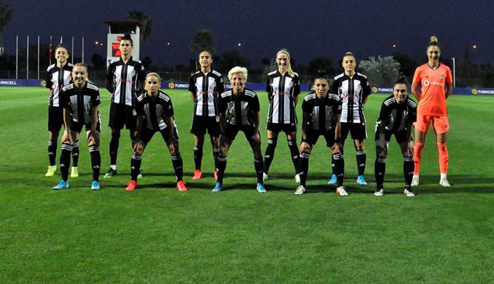 Beşiktaş Vodafone, Kadın Futbol Ligi'nde finalde!