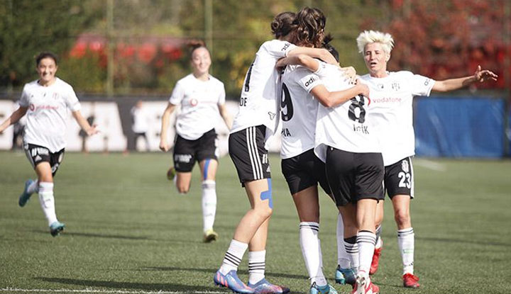 Beşiktaş Vodafone Kadın Futbol Takımı kazandı!