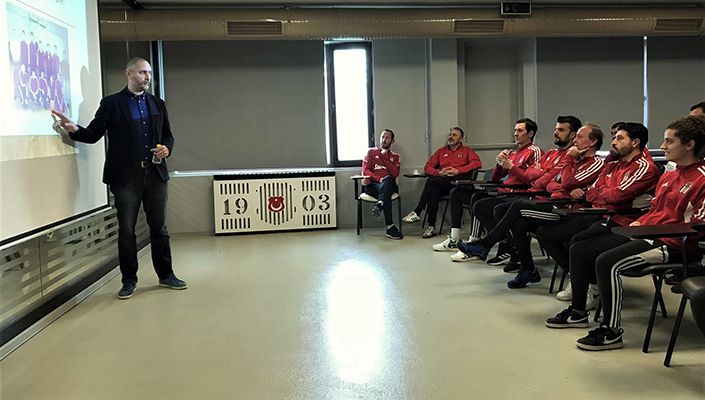 Beşiktaş'ın antrenörleri “Antrenörlükte Psikolojik Beceri Gelişimi” eğitimi aldılar!