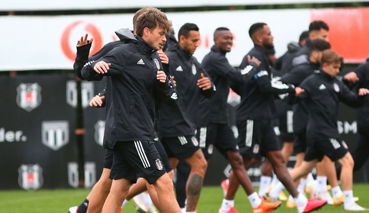 Beşiktaş'ın Başakşehir maçı kadrosu açıklandı!