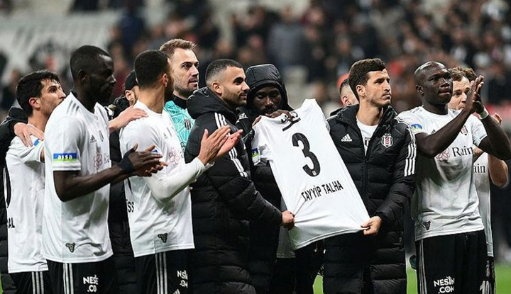 Beşiktaşlı futbolculardan maç sonu şık hareket!