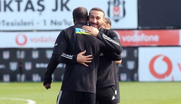 Beşiktaş'ta Aboubakar dönüyor, Cenk Tosun'un sakatlığı belli oluyor!