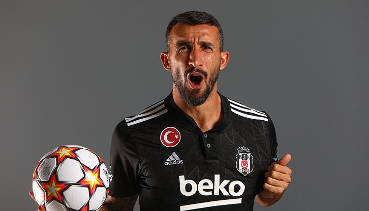 Beşiktaş'ta bu kez de Mehmet Topal sakatlandı!
