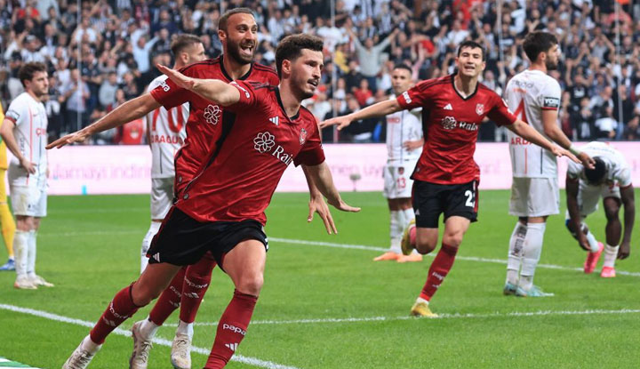 Beşiktaş'ta Cenk Tosun ve Salih Uçan'ın istediği para belli oldu!