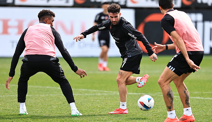 Beşiktaş'ta Konyaspor maçı hazırlıkları devam etti