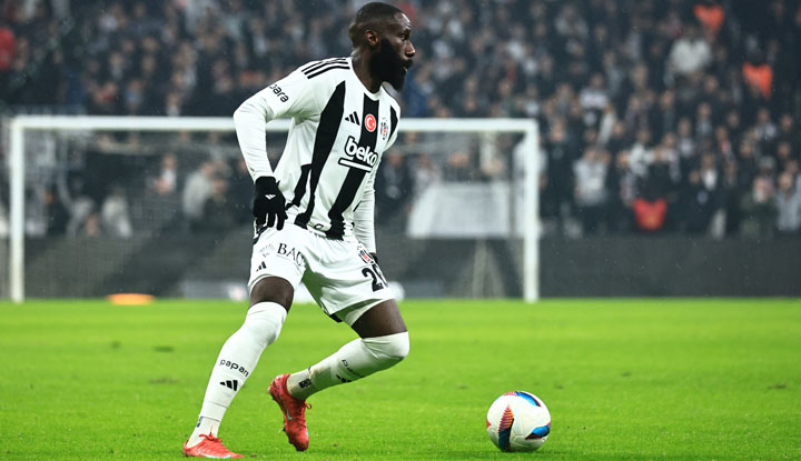 Beşiktaş’ta Masuaku'nun ayrılık sinyalleri güçleniyor!