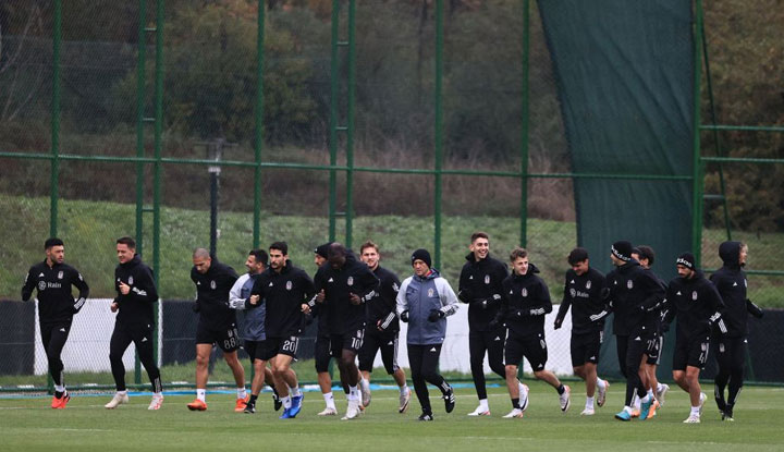 Beşiktaş'ta öncelik 10 numara transferi! İki isim önerildi!