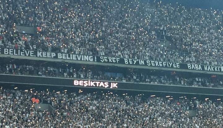 Beşiktaş'ta taraftardan yönetime isyan!