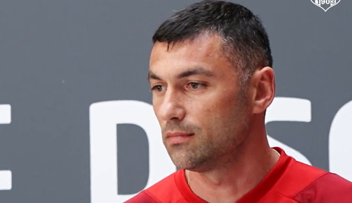 Burak Yılmaz’dan ilk sözler! “Beşiktaş camiasına ve hocama teşekkür ediyorum”