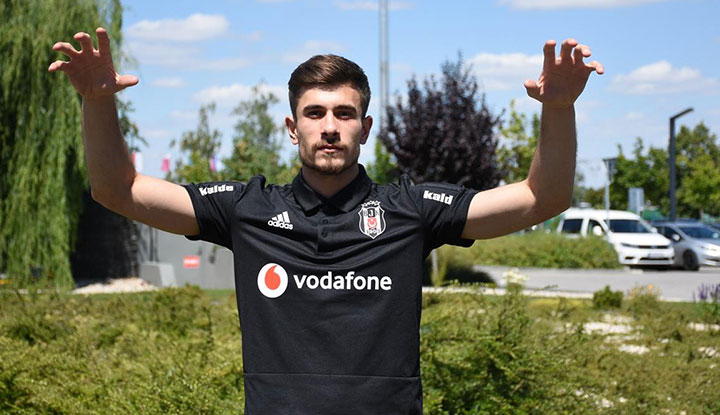 Dorukhan Toköz, Beşiktaş'ı yalnız bırakmıyor!