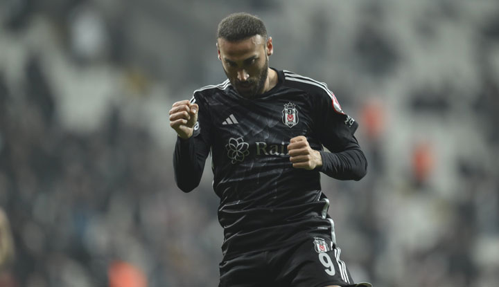 Cenk Tosun'dan açıklamalar! "Kupayı kaldırmak istiyoruz"
