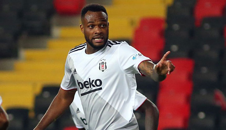 Cyle Larin'in oyundan çıkma sebebi belli oldu!