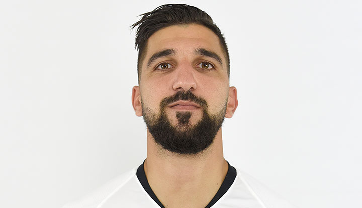 Golcü oyuncunun menajeri, Beşiktaş ile görüştüklerini açıkladı! Tosic'ten sürpriz çağrı geldi!