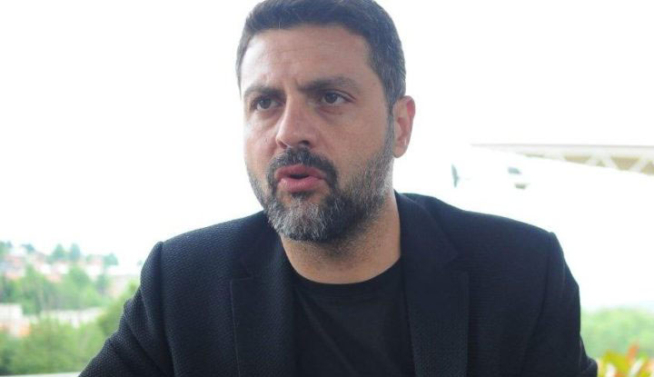 Beşiktaşlı yöneticiden flaş açıklamalar!"Fikret Orman organize şekilde yıpratılıyor. 'Paralar nerede?' sorusu Fikret Orman'a sorulmaz. Zaten para yoktu ki"