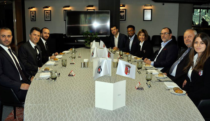 Beşiktaş'tan UEFA ve Braga heyetlerine dostluk yemeği