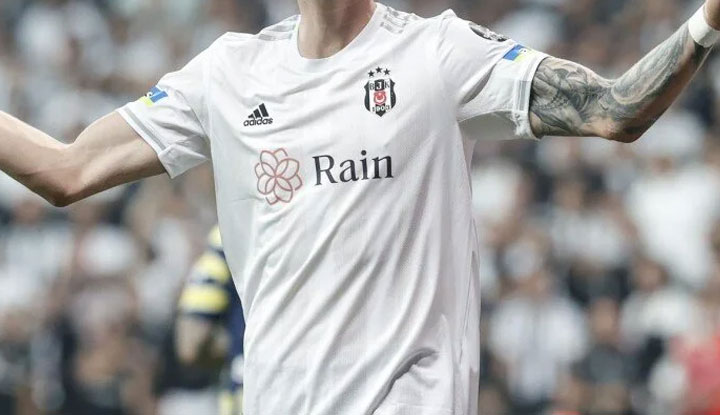 Eski Beşiktaşlı futbolcu için transfer iddiası! Türkiye'ye geri dönüyor!