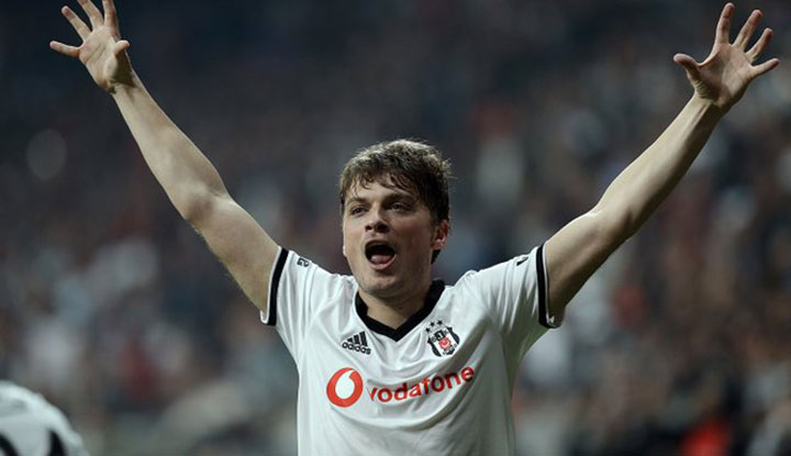 2019'un kralı Adem Ljajic!