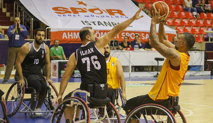 Tekerlekli Sandalye Basketbol Takımı, derbiyi son çeyrekte kaybetti!