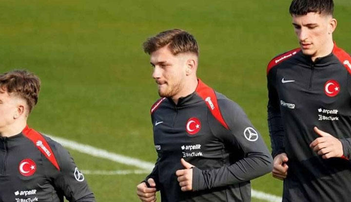 Fernando Santos'tan Semih Kılıçsoy'a telefon!