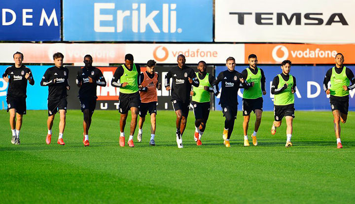 İşte Beşiktaş'ın Başakşehir maçındaki savunma 4'lüsü!