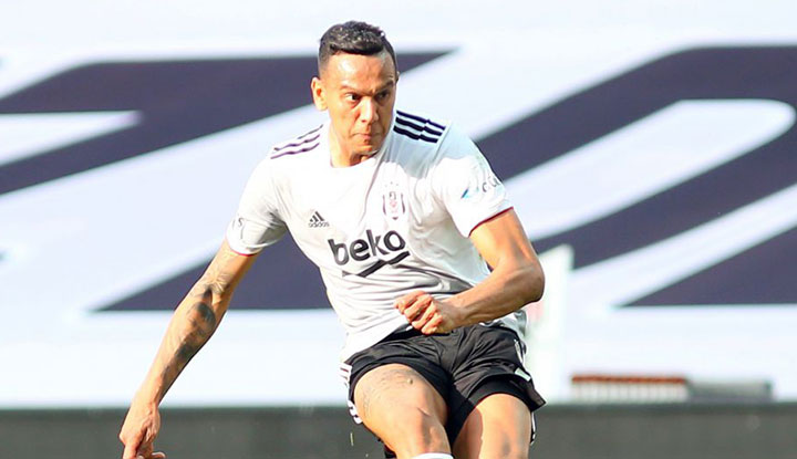 "Her şeyimle Beşiktaş'a aitim, kadroda olmadığımda..."