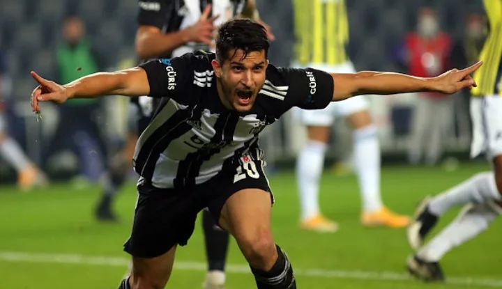 Kadıköy'de 60. Fenerbahçe-Beşiktaş derbisi!
