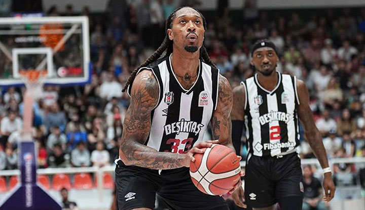 Emanuel Terry'den açıklamalar! "Tüm takımla gurur duyuyorum"