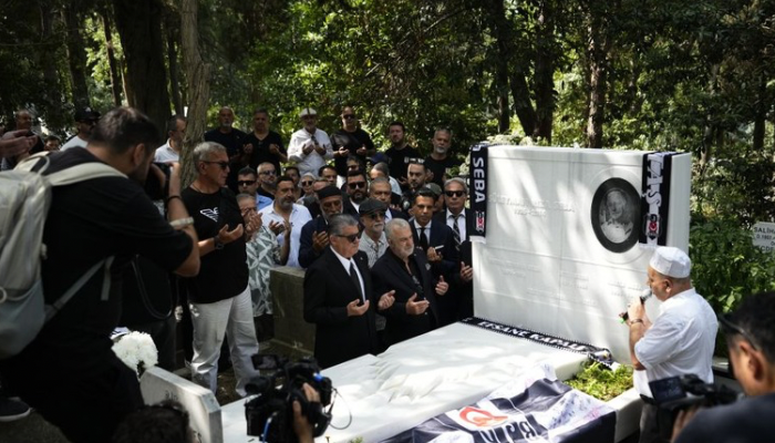 Süleyman Seba, vefatının 12. yılında kabri başında anıldı!