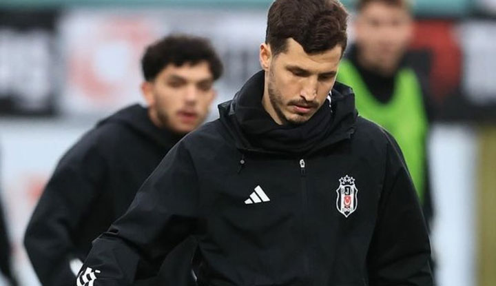 Salih Uçan, Beşiktaş'la sözleşme yenileyecek mi? Temsilcisi açıkladı!