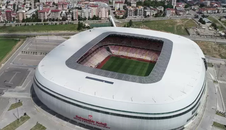 Sivasspor-Beşiktaş maçında stadyum kararını TFF verecek! Sivasspor-Beşiktaş maçı bilet fiyatları belli oldu!