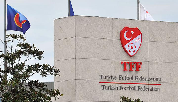 TFF yabancı VAR hakemi için düğmeye bastı! Galatasaray-Beşiktaş derbisini...