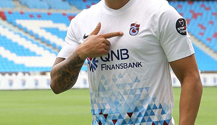 Trabzonspor'dan ayrıldı, Beşiktaş'a bedavaya geliyor! Görüşme yapıldı!