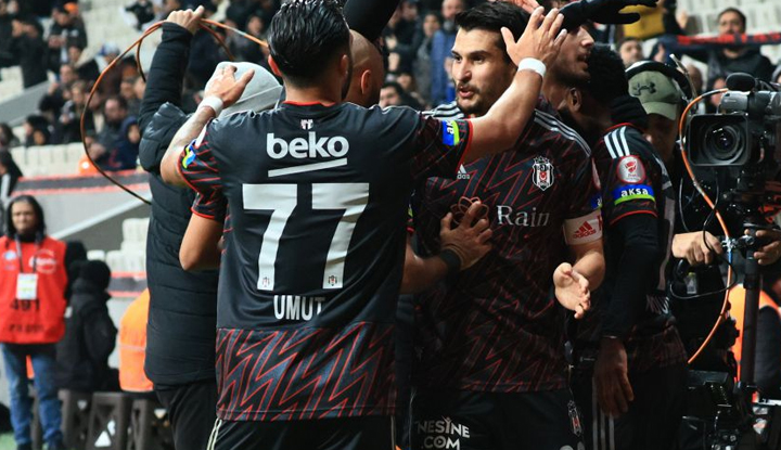 Zirve adına kritik maç! Beşiktaş - Adana Demirspor!