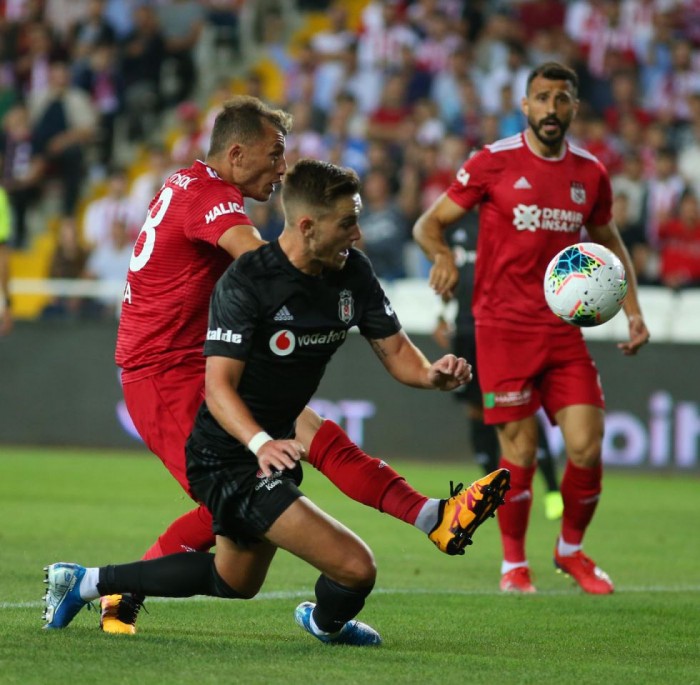 Sivasspor-Beşiktaş maçından yansıyanlar