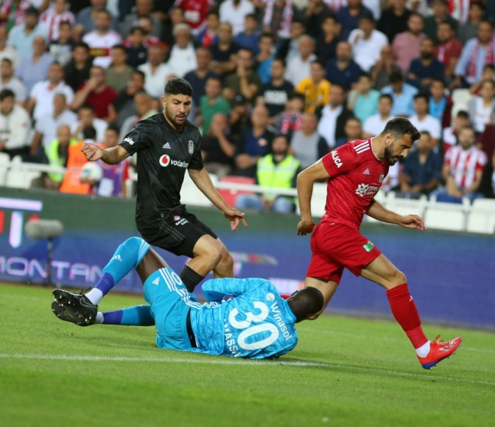 Sivasspor-Beşiktaş maçından yansıyanlar
